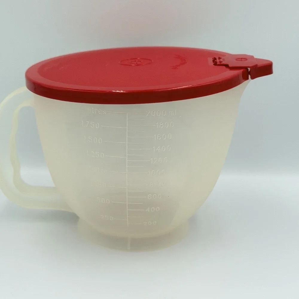 VTG Tupperware 2L Batter Bowl Measuring Pitcher Red‎ Lid 500B-1 Mix Pour USA